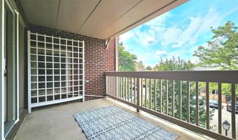 516 N WEST St, Alexandria, VA 22314