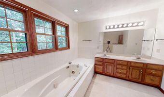 80 Hillcrest Estates Dr, Batesville, IN 47006