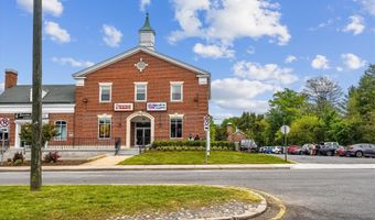 6631 WAKEFIELD Dr 319, Alexandria, VA 22307