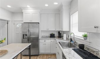 9 Youlden Ave, Cranston, RI 02910