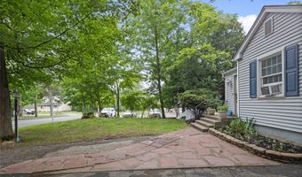 228 Saddle River Rd, Airmont, NY 10952