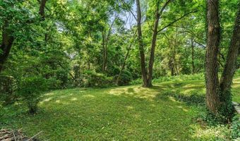 5916 Woodmont Ave, Cincinnati, OH 45213