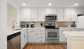 403 N EDGEWATER HOUSE Rd 403N, Bethany Beach, DE 19930