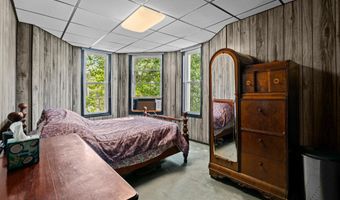 154 BROADWAY, Bayonne, NJ 07002