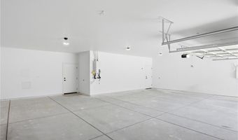 18620 SYMERON Rd, Apple Valley, CA 92307