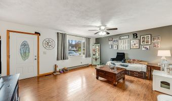 306 Sunset Dr, Aurora, IN 47001