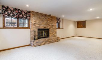 2116 Ironwood Ct, Ames, IA 50014