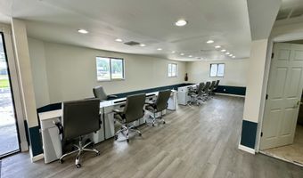 1601 E 53rd St, Anderson, IN 46013