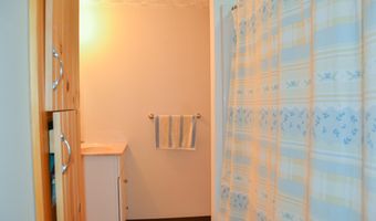 87 Middle Rd, Augusta, ME 04330