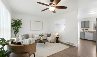 18932 E Kansas Dr, Aurora, CO 80017