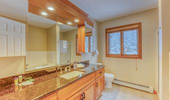 254 Crawford Ridge Rd 3, Carroll, NH 03575