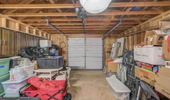 106 Burnshaw Ln, Albrightsville, PA 18210
