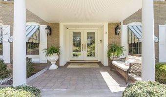 14 Bunker Hill Dr, Middletown, NJ 07748