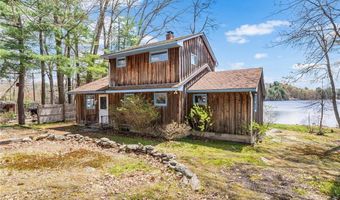 316 Court House Ln, Burrillville, RI 02859