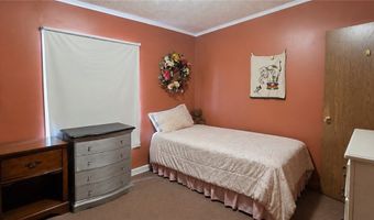 56 Belmont Dr, Akron, NY 14001