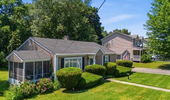 44 Desmarais St, Cumberland, RI 02864