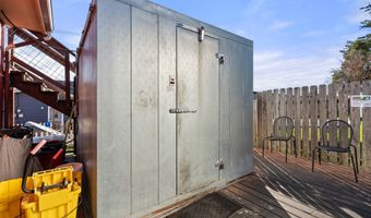 401 OAK St, Brookings, OR 97415