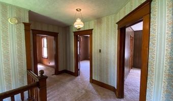 319 N 10th St, Atchison, KS 66002