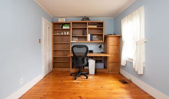 391 Bimson Dr, Barnet, VT 05821