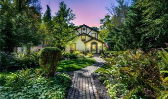 3596 Glenwood Dr, Austinburg, OH 44010