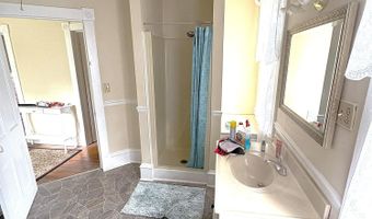 258 Johnson St, Alderson, WV 24910