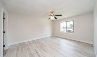 218 NE Mandy Ln, Ankeny, IA 50021