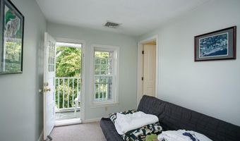 1 Seaview Ave 4, Newport, RI 02840