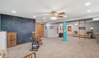 329 Gateford Dr, Ballwin, MO 63021