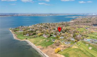 116 Nayatt Rd, Barrington, RI 02806