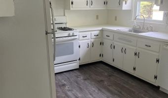 48 Burr St, Barnegat, NJ 08005