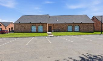 1287 Worthington Woods Blvd, Columbus, OH 43085