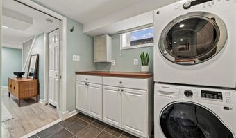8 E MASONIC VIEW Ave, Alexandria, VA 22301