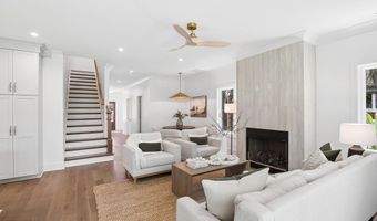 608 Pilot St, Beaufort, SC 29902