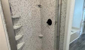 1102 Defoors Lndg NW, Atlanta, GA 30318