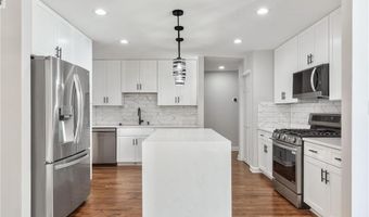 100 Little Ridge Rd, Berkeley Lake, GA 30096