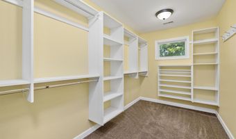 3330 Kellygreen Ct, Angola, IN 46703
