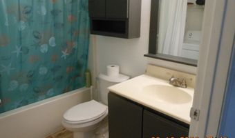 107 15th St, Apalachicola, FL 32320