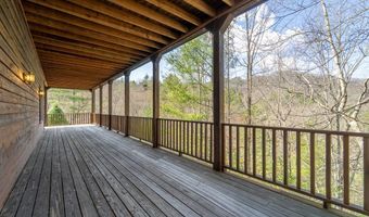 750 Double Springs Dr, Almond, NC 28702