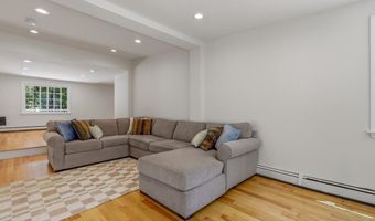 191 Stanavage Rd, Colchester, CT 06415
