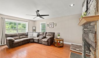 70 Riverside Dr, Allenstown, NH 03275