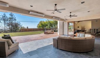 3181 Goldenspur Dr, Camarillo, CA 93010
