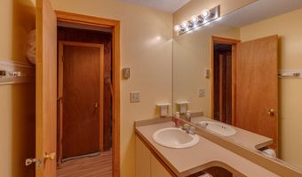 37 Pegwood Hill Rd, Campton, NH 03223