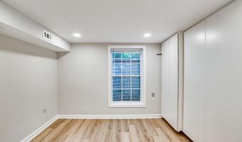 1519 STAFFORD St N 3, Arlington, VA 22207