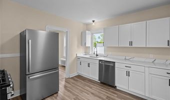 62 Fenner Ave, East Providence, RI 02915