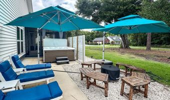242 15th St, Apalachicola, FL 32320