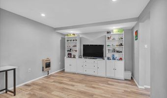 6 Reno Ct, Barnegat, NJ 08005