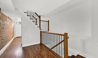 2 W BARNEY St, Baltimore, MD 21230