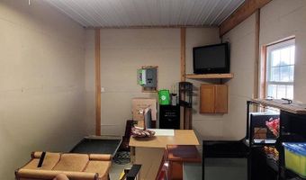 208 Fernwood Dr, Harrington, DE 19952