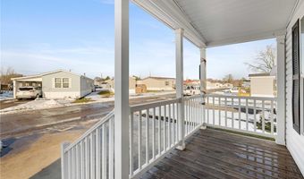 1406 East Dr, Alden, NY 14004
