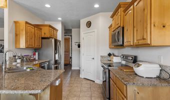 881 W SMITHSONIAN Way, Apple Valley, UT 84737